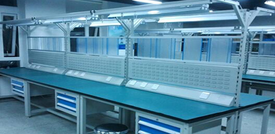 航空工業集團某研究所再一次選用浦豐柜業防靜電工作臺 航空工業集團某研究所再一次選用浦豐柜業防靜電工作臺